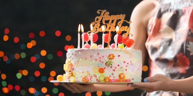 Comment personnaliser votre gâteau d’anniversaire pour un effet wow ?