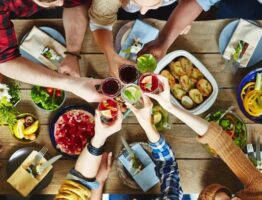 6 conseils pour un menu de soirée à thème réussi