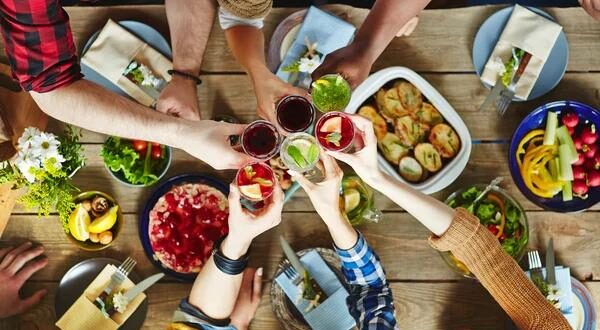 6 conseils pour un menu de soirée à thème réussi